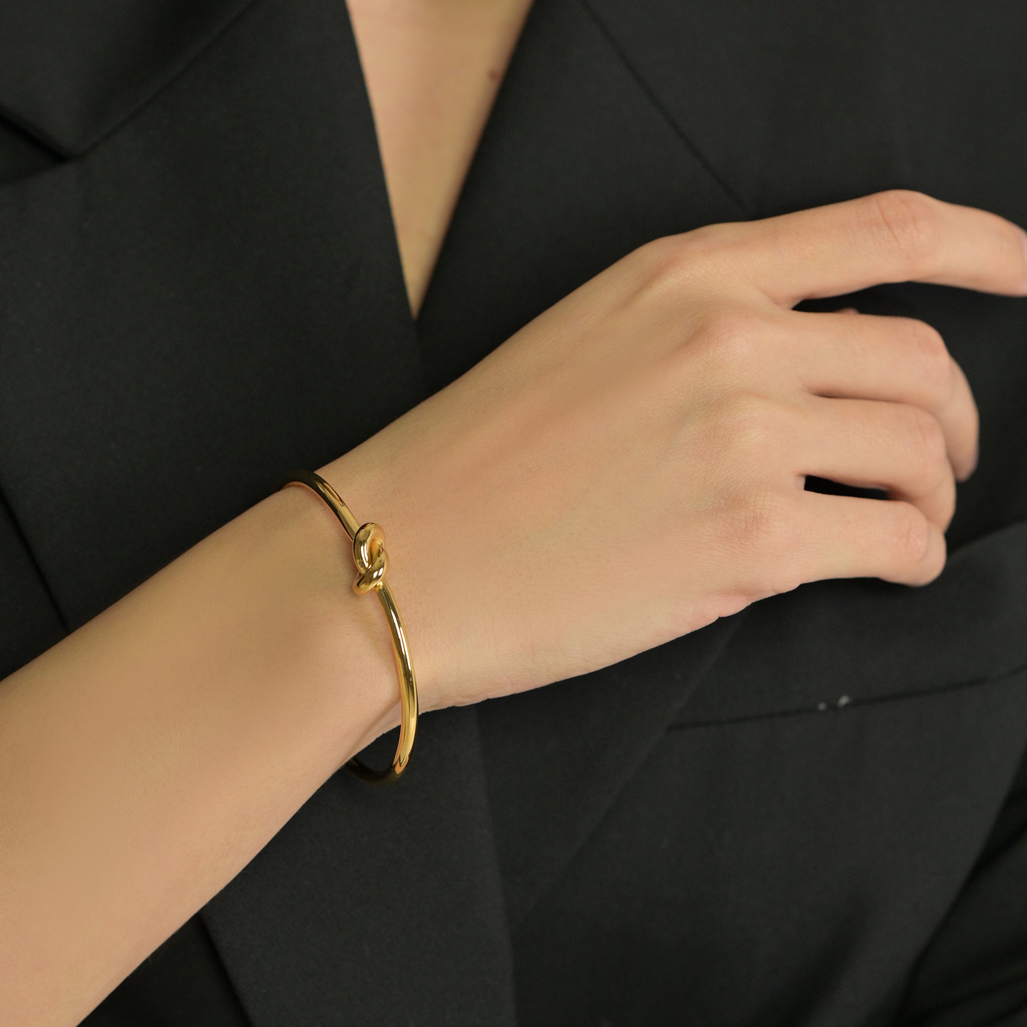 Trendy Knot Bracelet